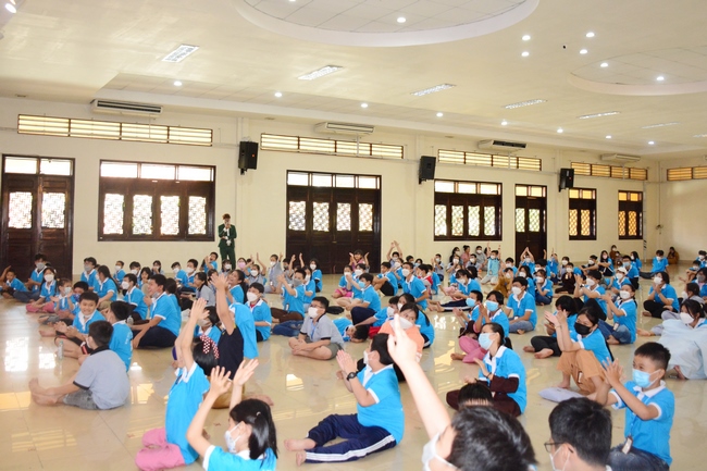 Khóa tu thanh thiếu niên